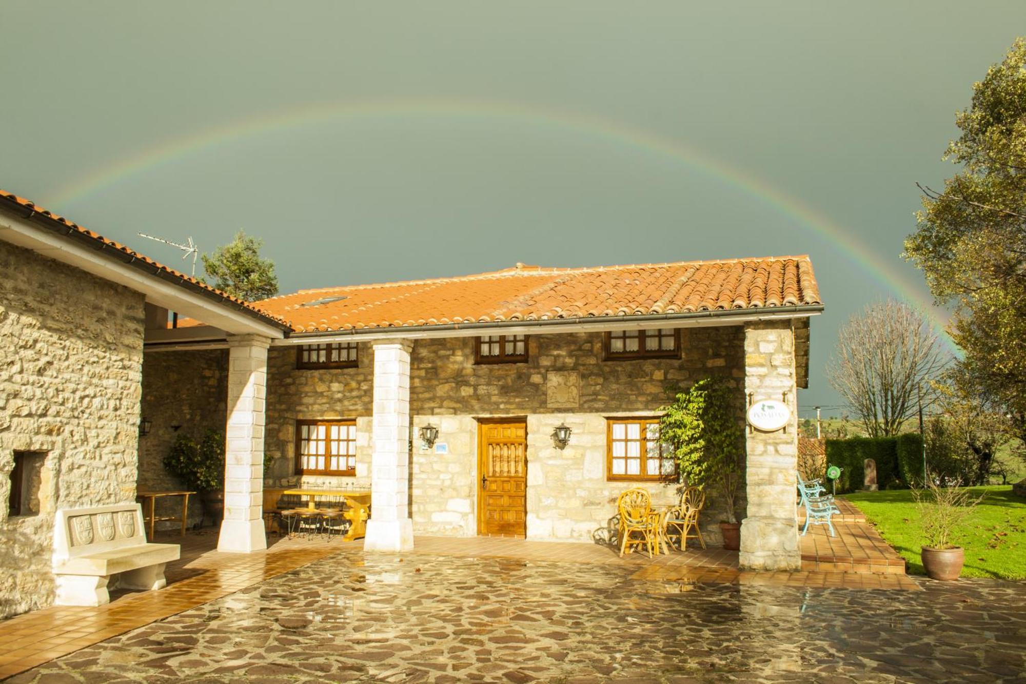 Posada Paz Hinojedo Exterior foto